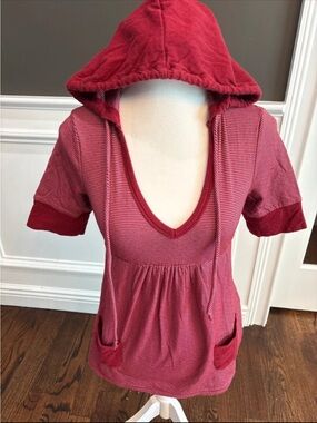 Self Esteem Y 2K Red Striped Hooded V-Neck Short Sleeve babydoll top
